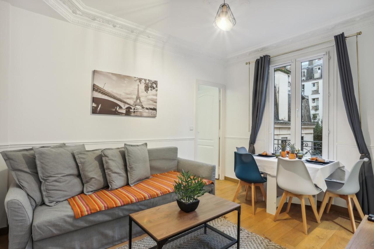 Superbe 2 Pieces Au Coeur Du Xvieme Bed & Breakfast Paris Exterior photo